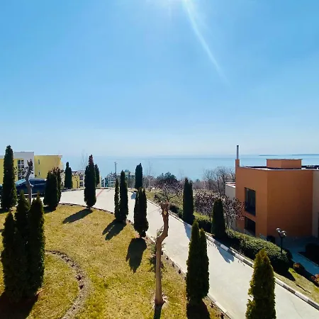 Bratanov Sea View 圣弗拉斯