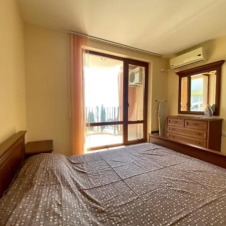 Bratanov Sea View アパート *